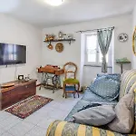 3 Bedroom Cozy In Lumarzo *
