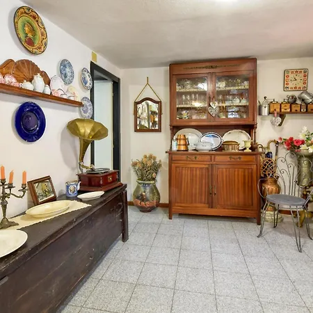 3 Bedroom In Lumarzo Prázdninový dům *