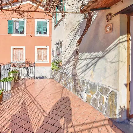 Prázdninový dům 3 Bedroom In Lumarzo